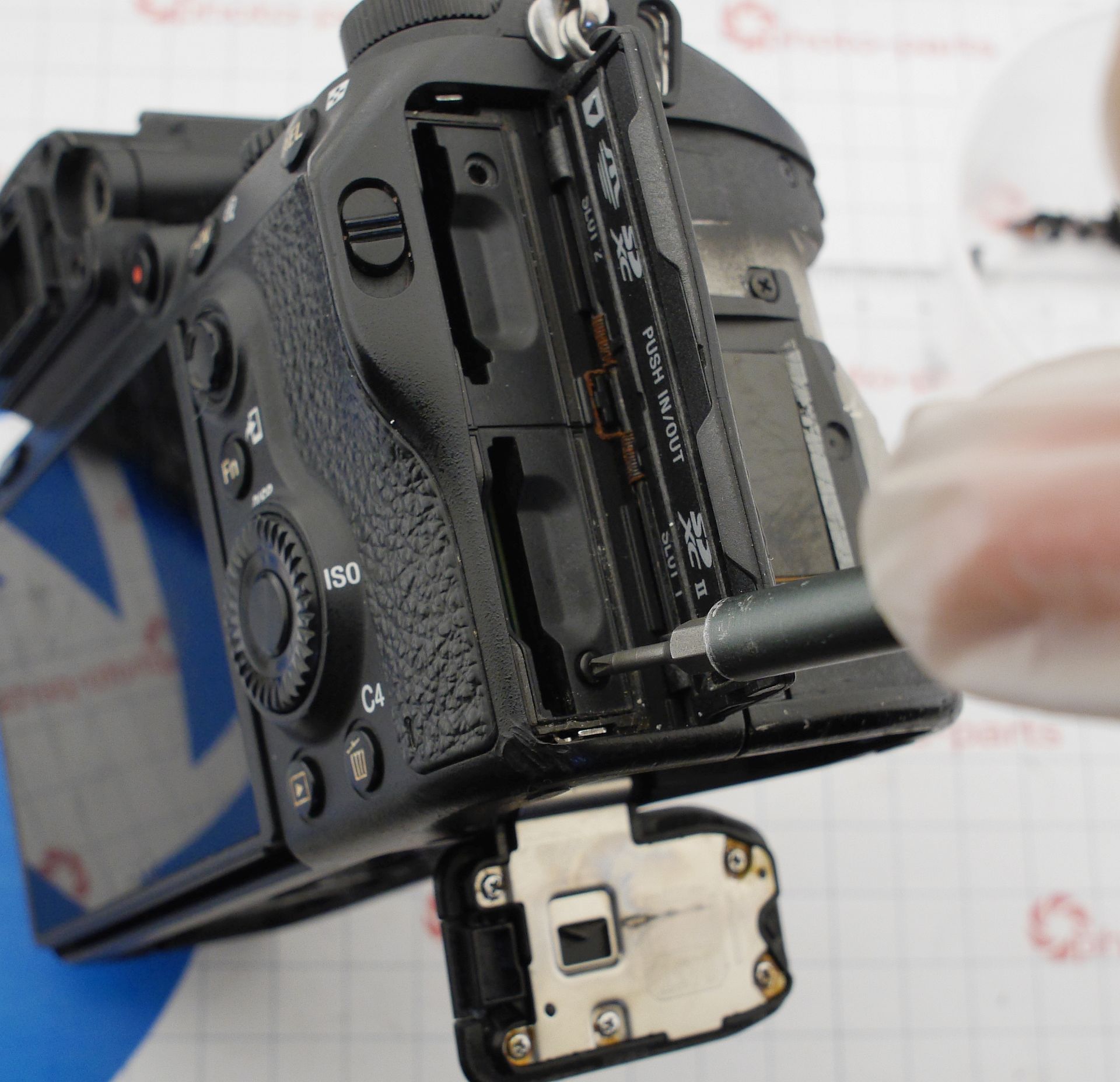 Sony A7 mark III - спасение с того света после воды и кривых рук